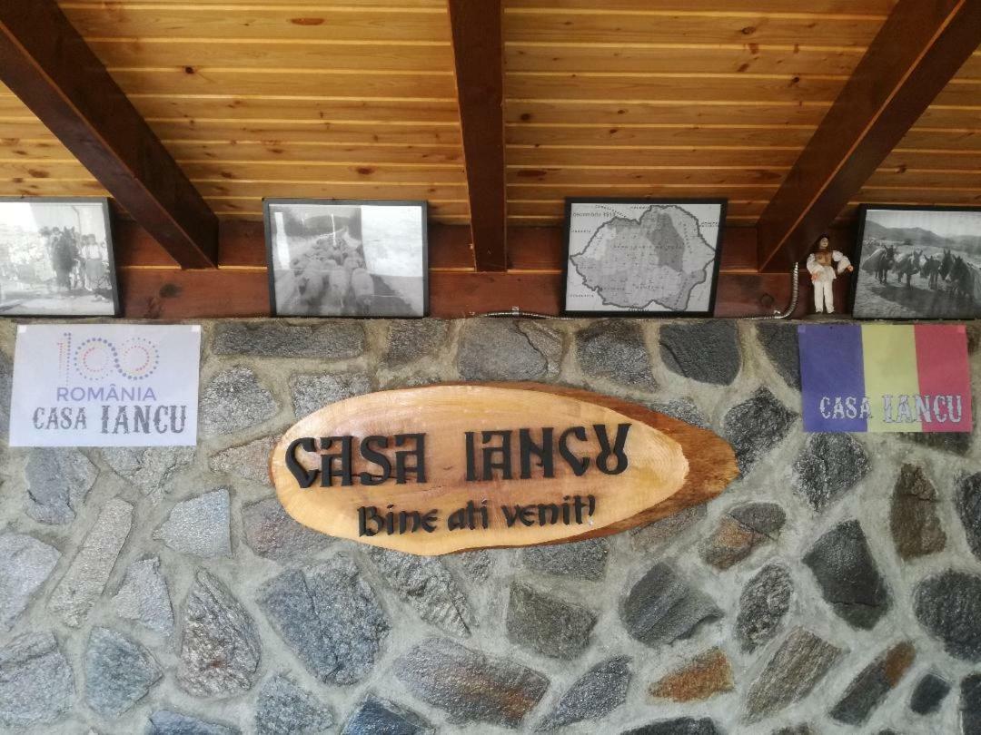 Отель Casa Iancu Jina Экстерьер фото